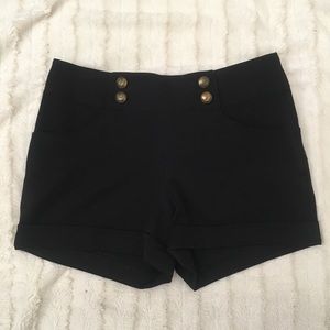 H&M black sailor shorts with side zipper - Size 4